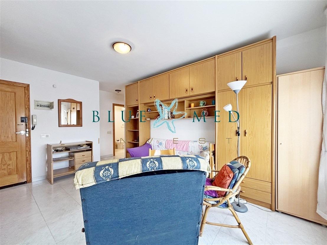 APARTAMENTO CON TERRAZA A 5 MINUTOS DE LA PLAYA DE BAHÍA - foto 3
