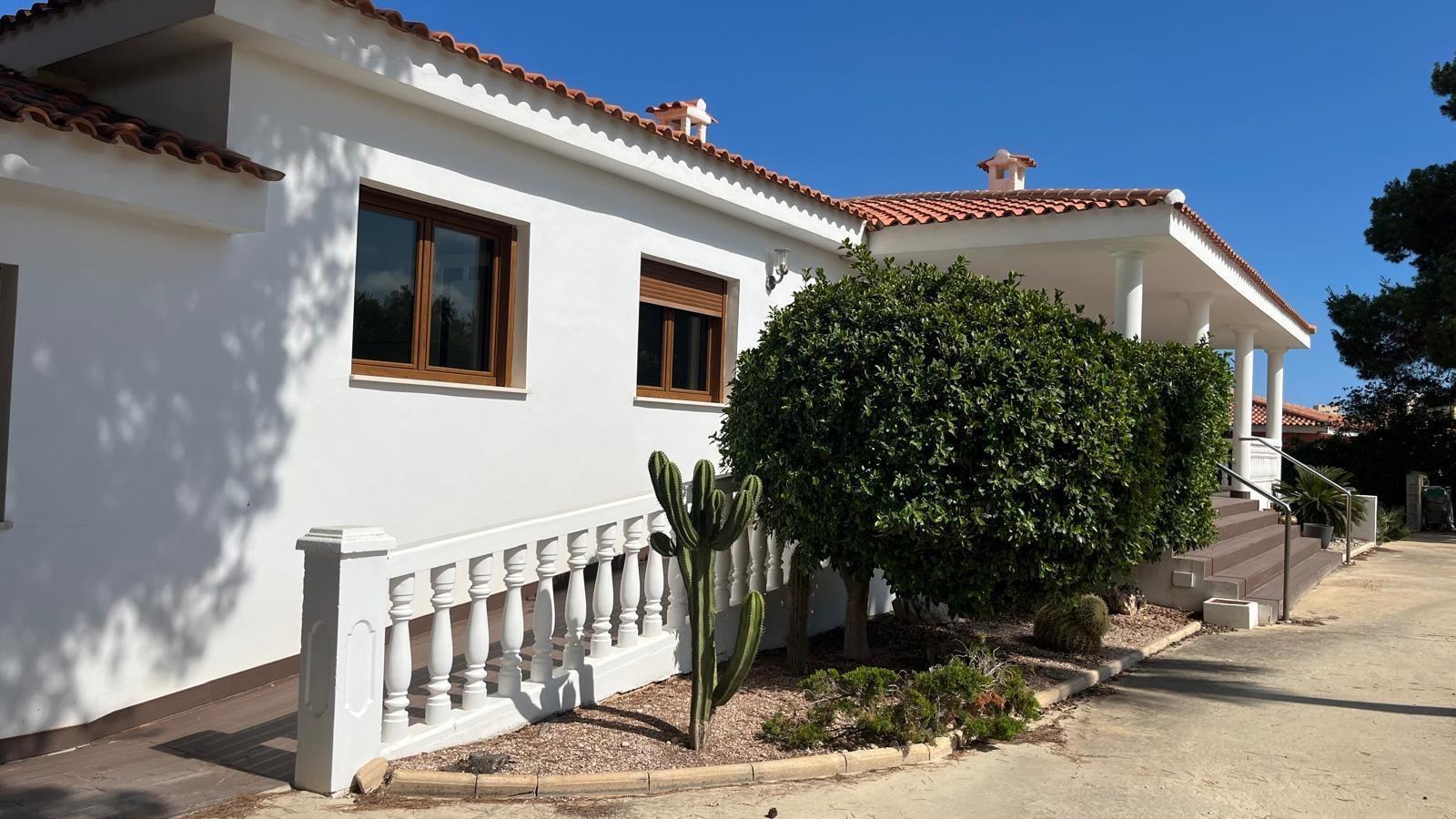 SE VENDE CASA DE LUJO EN LA NUCÍA - foto 2