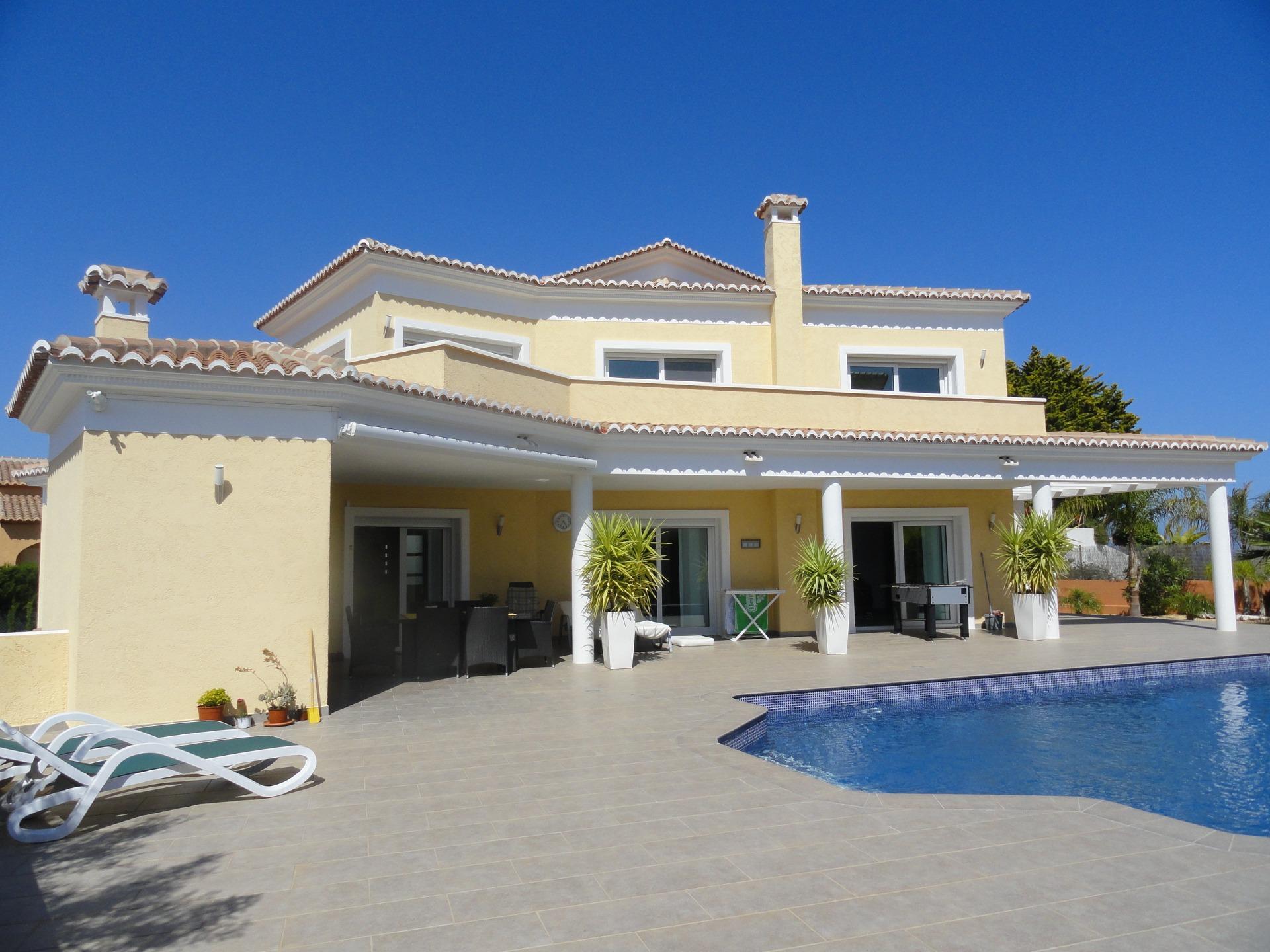 Villa 3 habitaciones 410m² en venta - Gargasindi