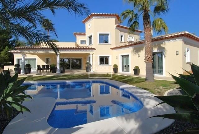 Villa 4 habitaciones 464m² en venta - Benissa pueblo
