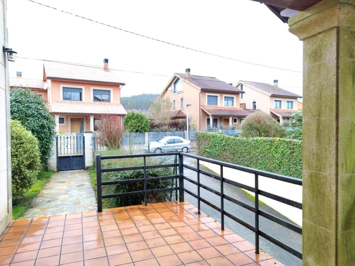 Fantástico chalet con garaje y gran jardín en las afueras de - foto 4