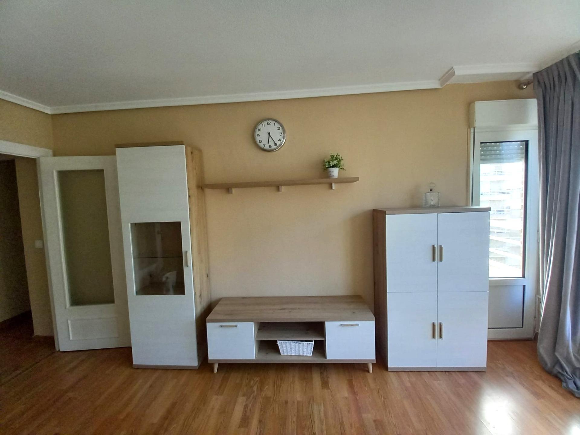 Piso alquiler Torrelavega - foto 5