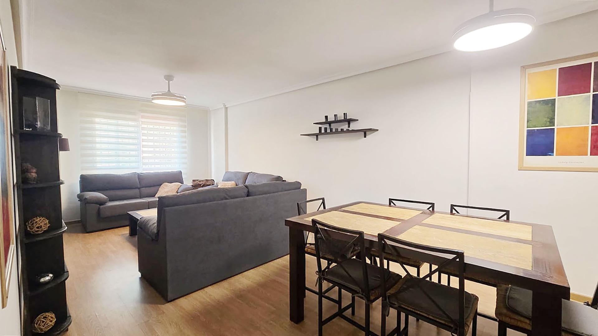 ¡ESTUDIANTES! PISO CON TERRAZA INTEGRADA COMPLETAMENTE AMUEB - foto 3