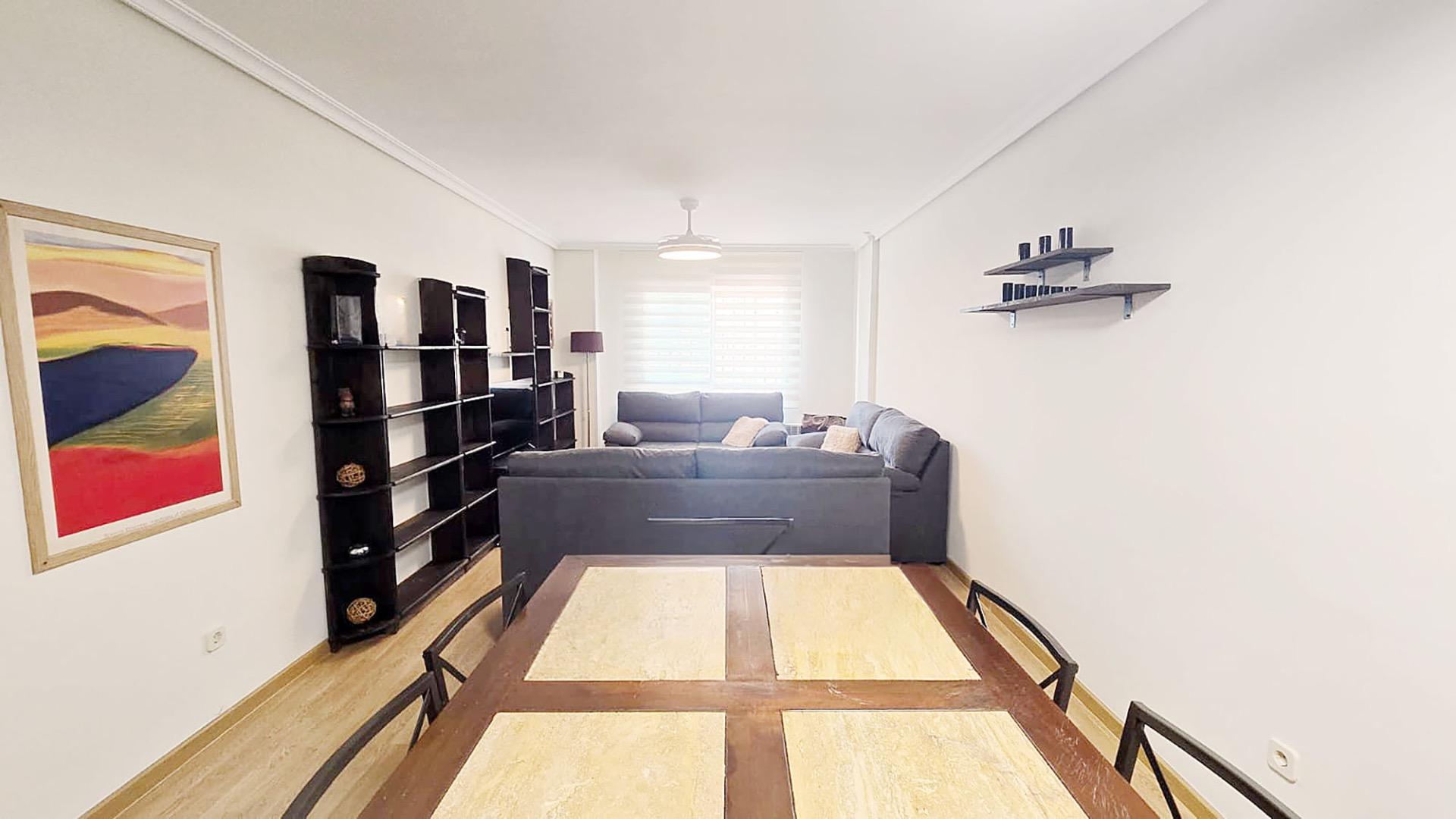 ¡ESTUDIANTES! PISO CON TERRAZA INTEGRADA COMPLETAMENTE AMUEB - foto 4