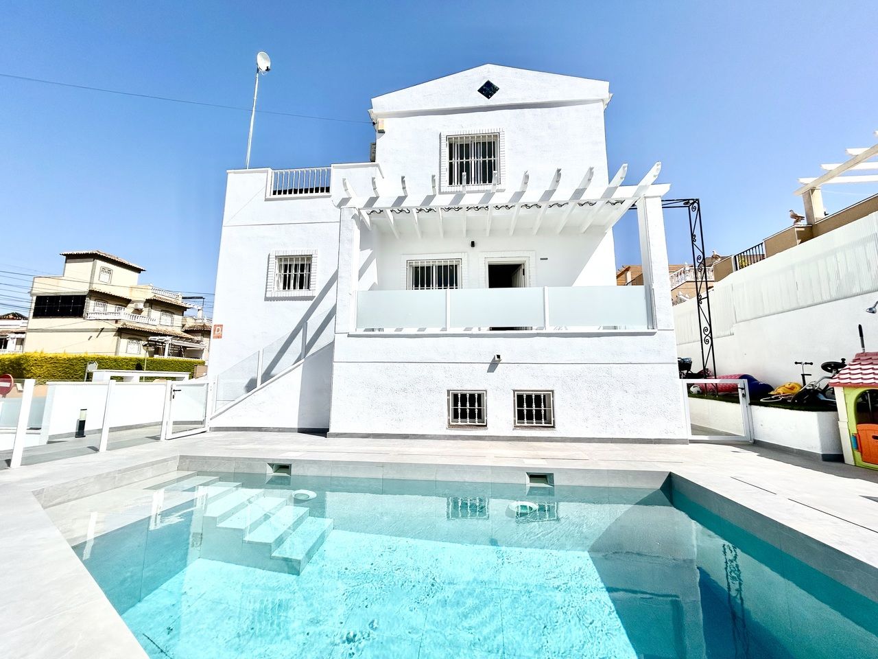 Villa 5 habitaciones 166m² en venta - Villamartin