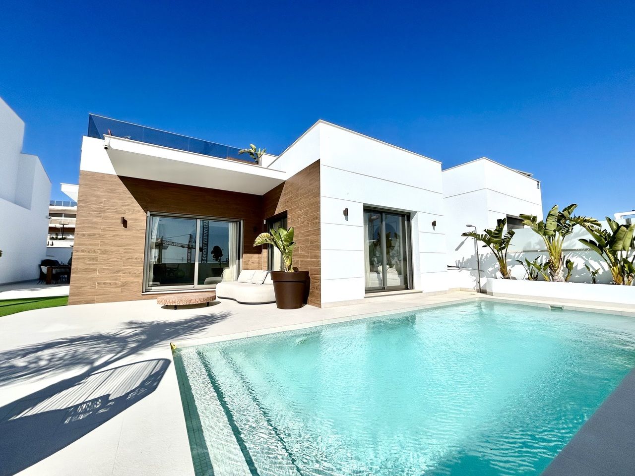 Villa 4 habitaciones 256m² en venta - Pueblo 9