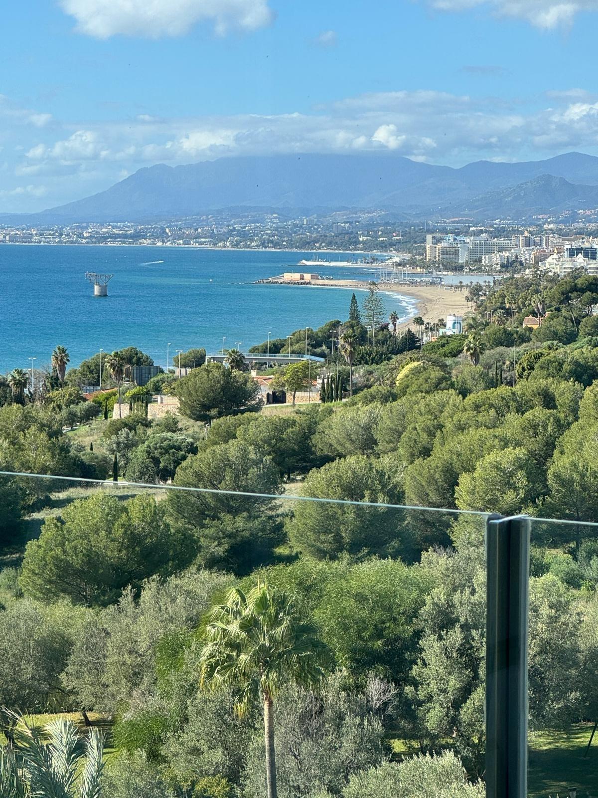 Alquiler en Torre Diana Marbella . Vistas panorámicas al mar