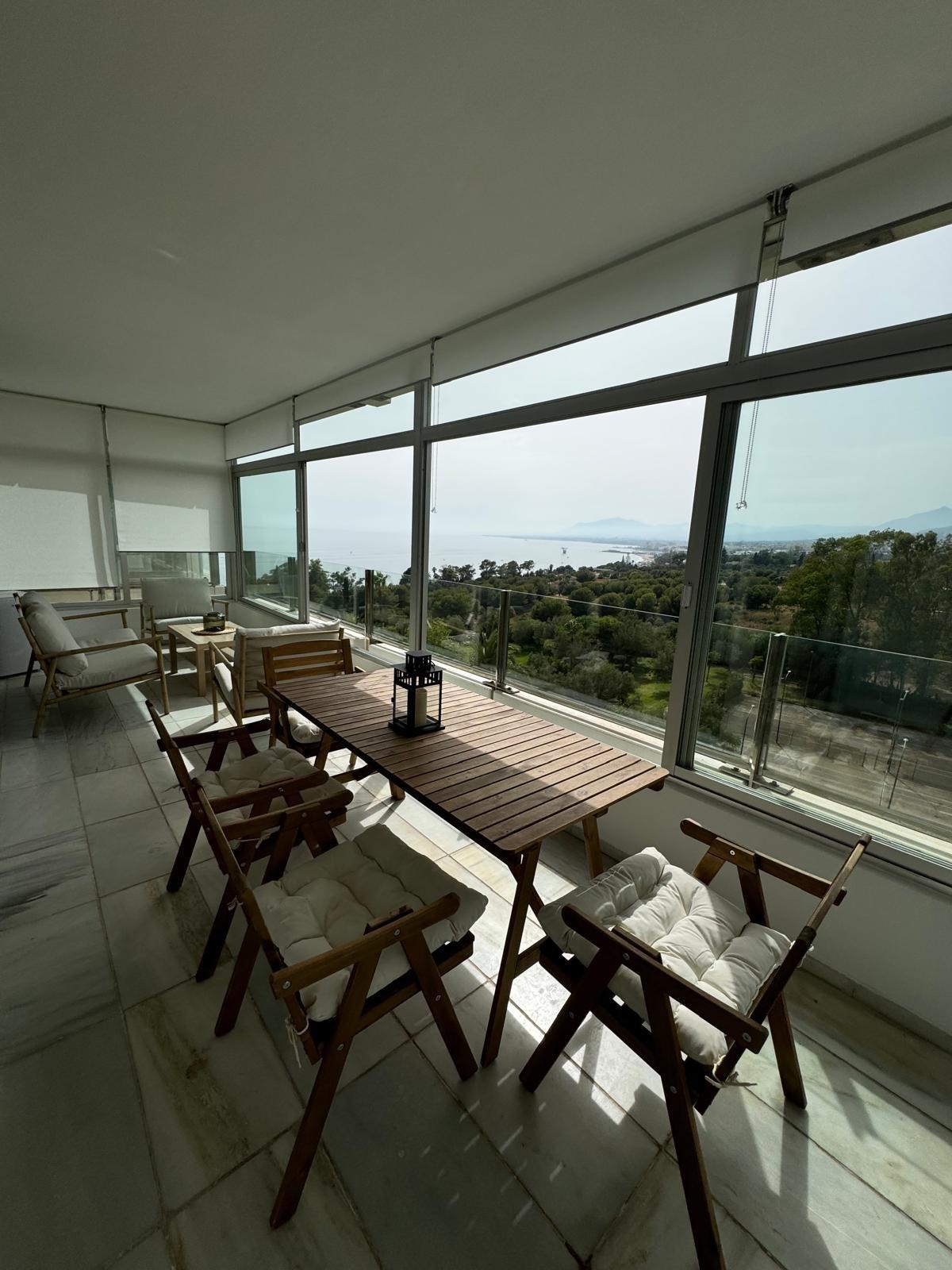 Alquiler en Torre Diana Marbella . Vistas panorámicas al mar - foto 2