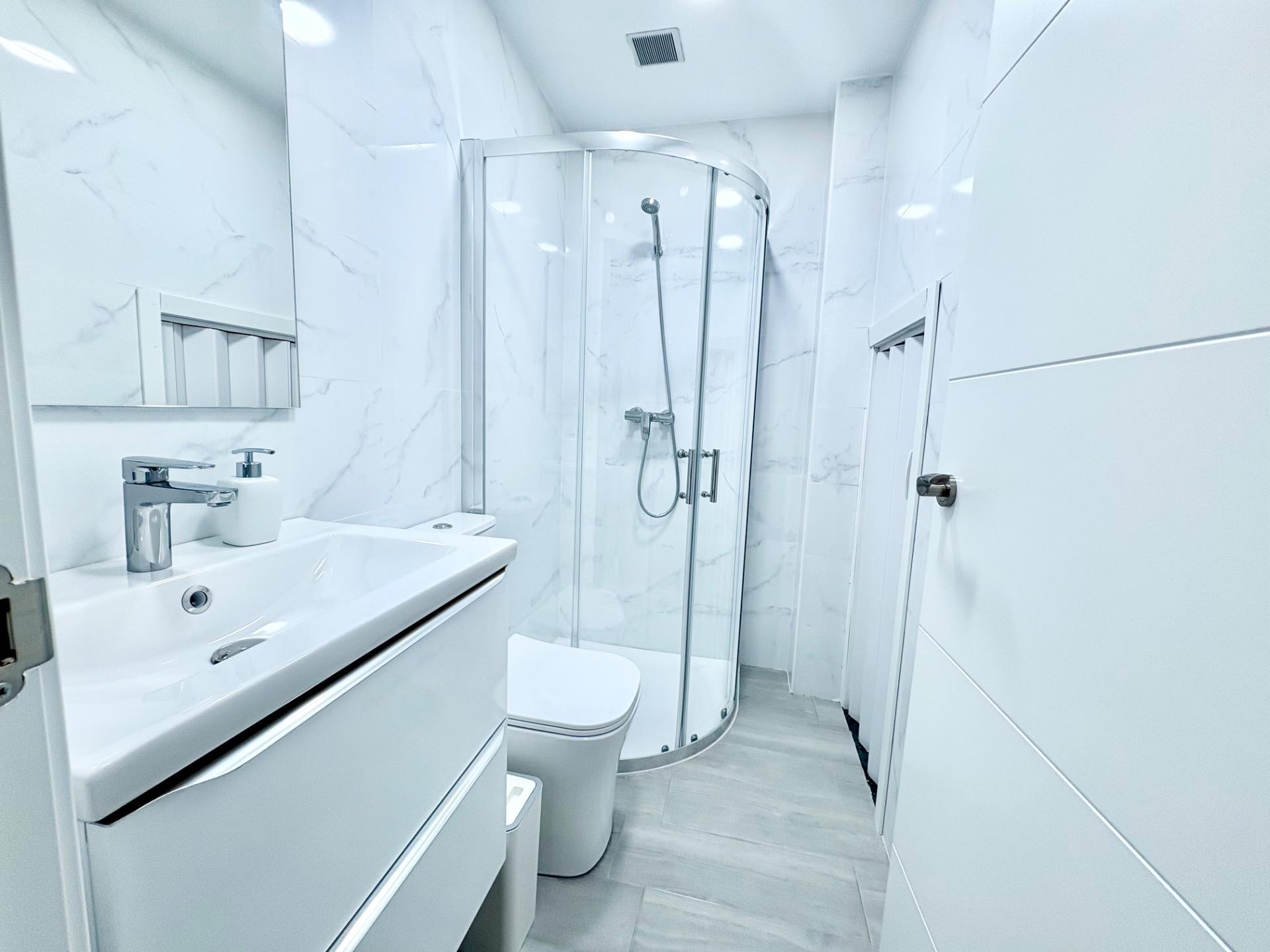 Local-Apartamento: Tu Refugio Ideal en la Playa - foto 4