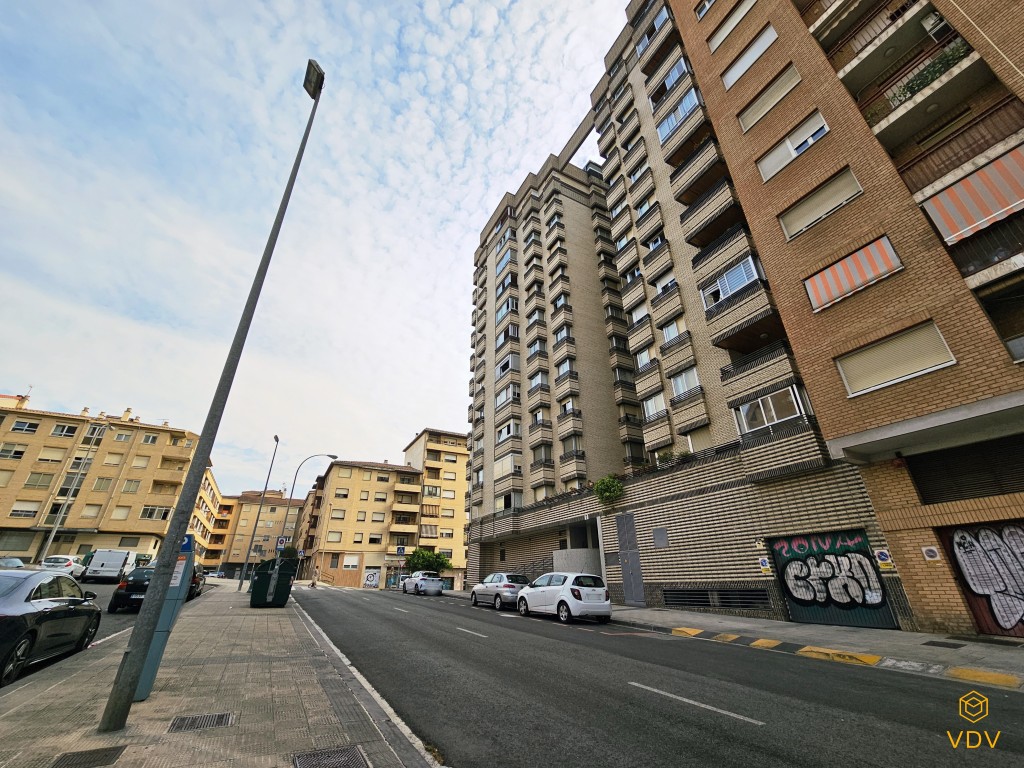 Piso en Venta en Pamplona Navarra AZPILAGAÑA