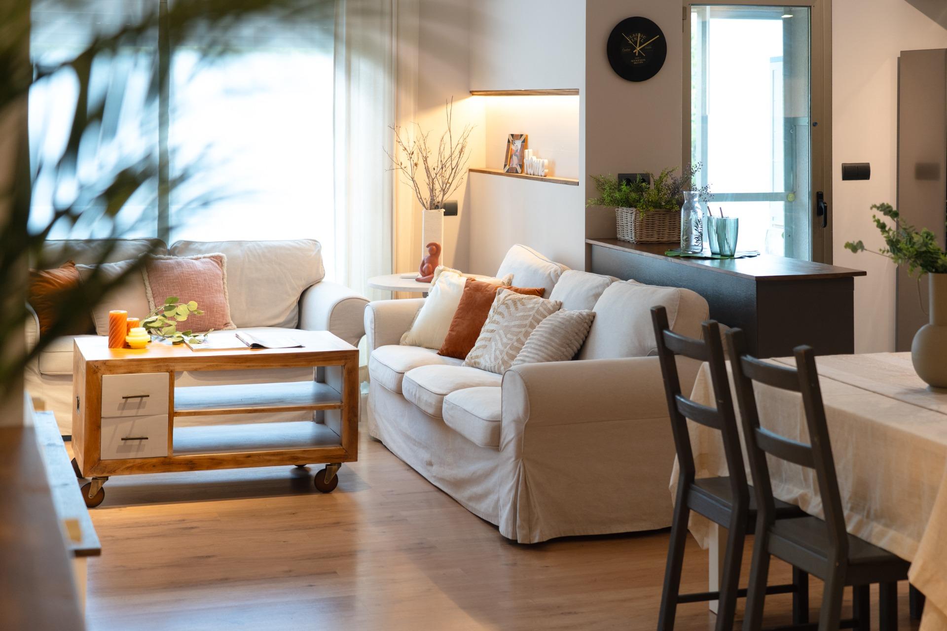 Amplio piso de 4 habitaciones con dos terrazas y plaza de aparcamiento en Cambrils