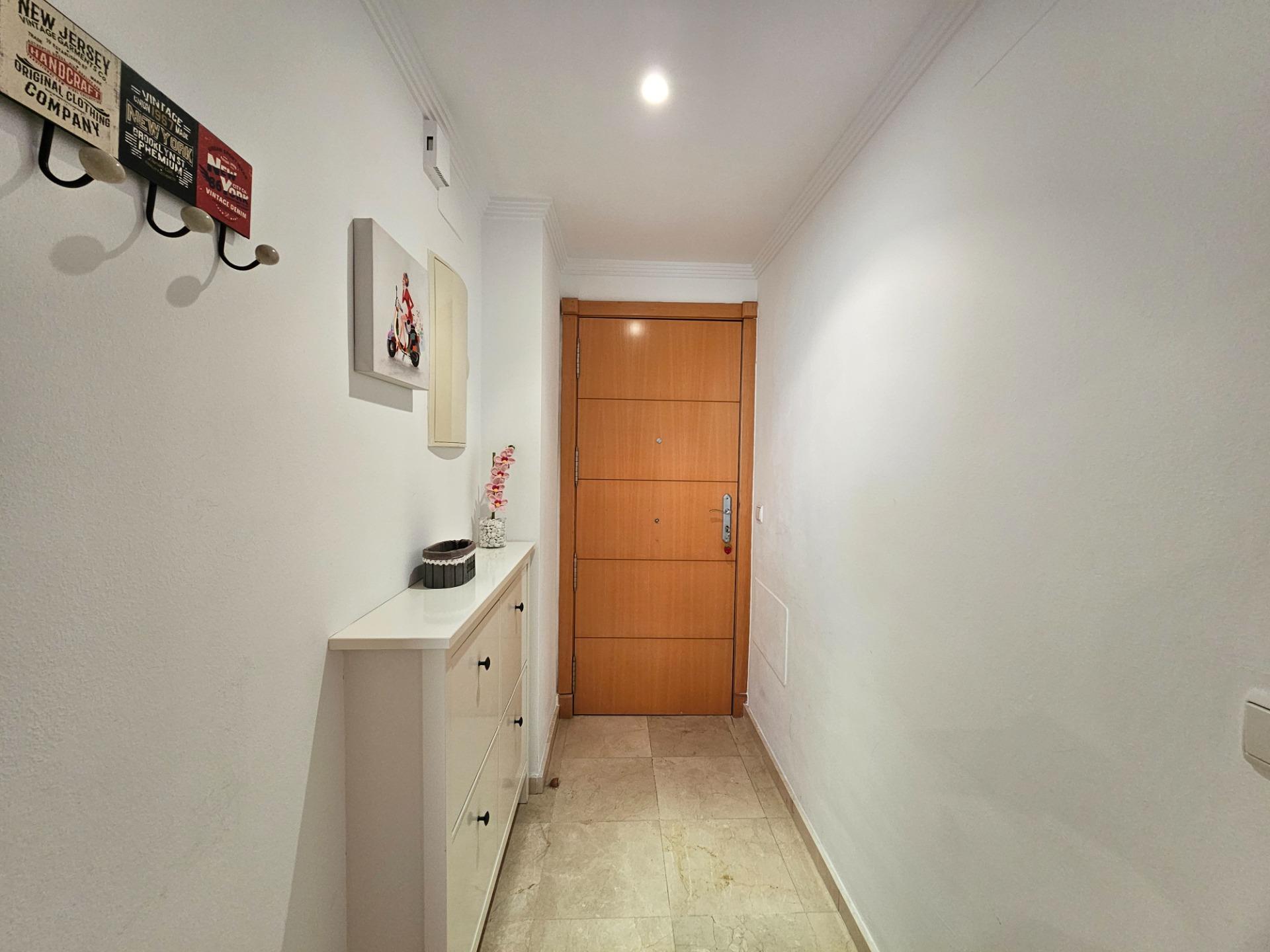 ÁTICO CON GRAN TERRAZA SOLÁRIUM EN ARENAL GOLF – DISPONIBLE DE OCTUBRE A MAYO - foto 2