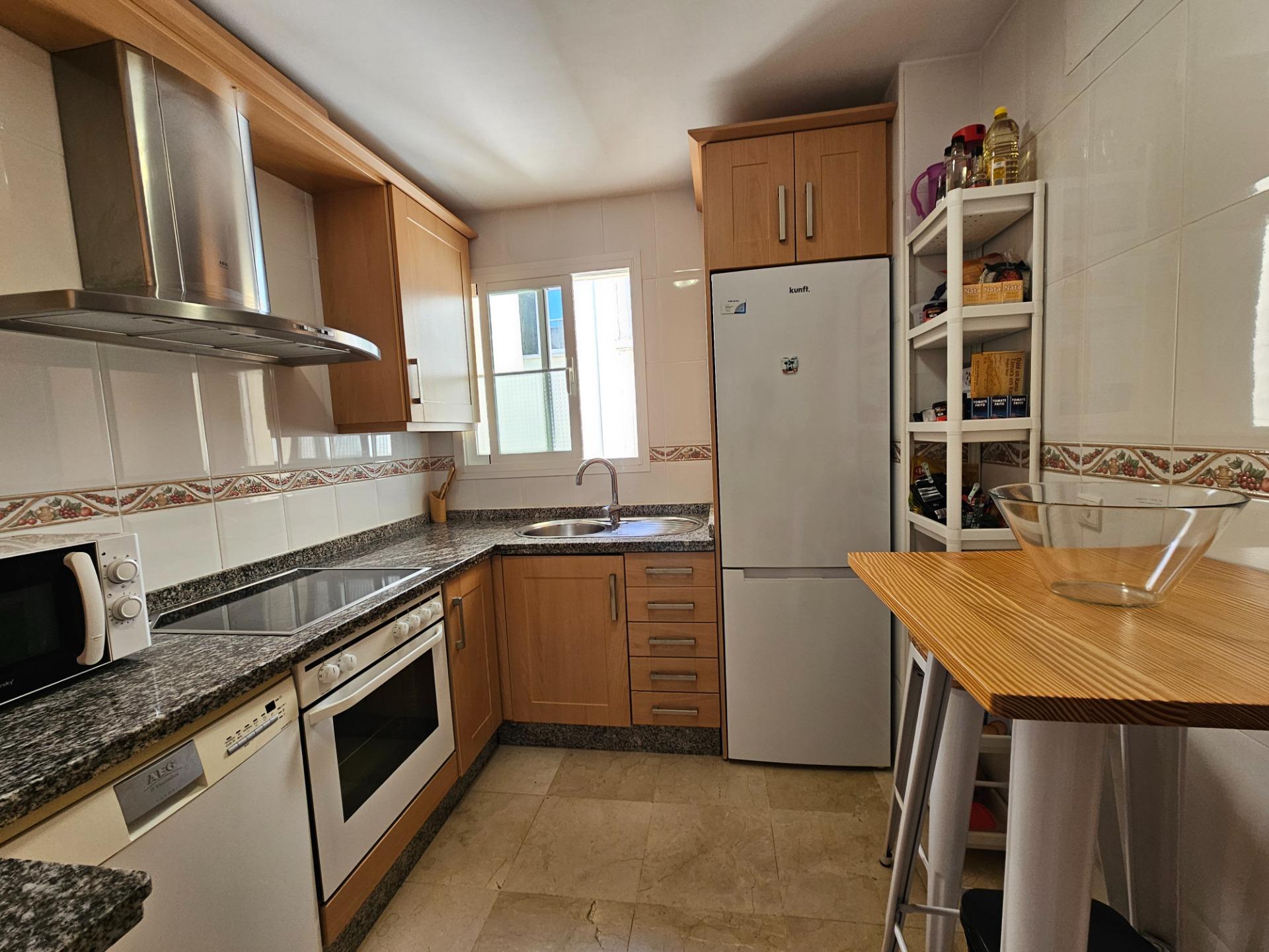 ÁTICO CON GRAN TERRAZA SOLÁRIUM EN ARENAL GOLF – DISPONIBLE DE OCTUBRE A MAYO - foto 4