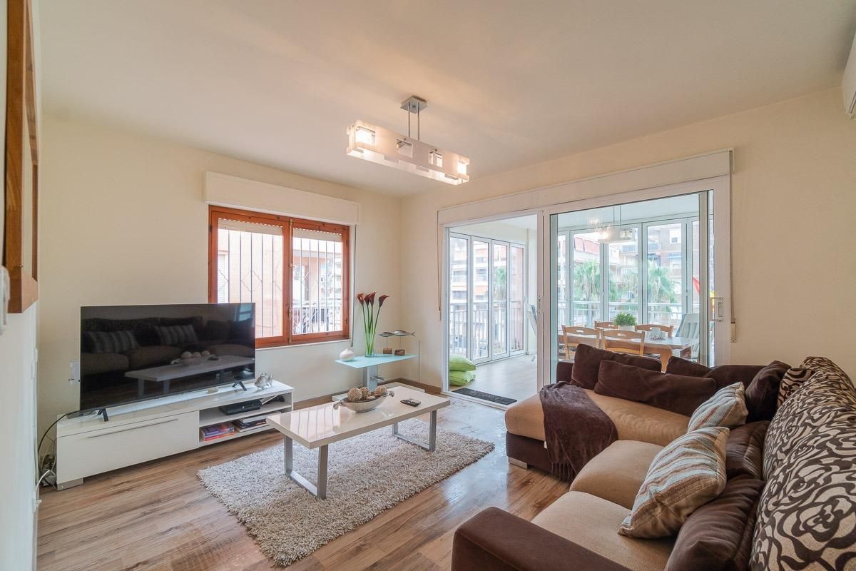 Piso 3 habitaciones 93m² en venta - Playa de los Naufragos - foto 3