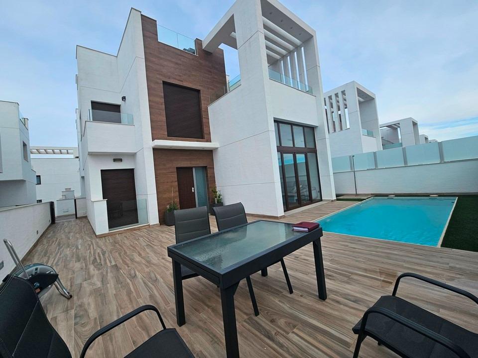 Villa en Los Balcones/Torrevieja