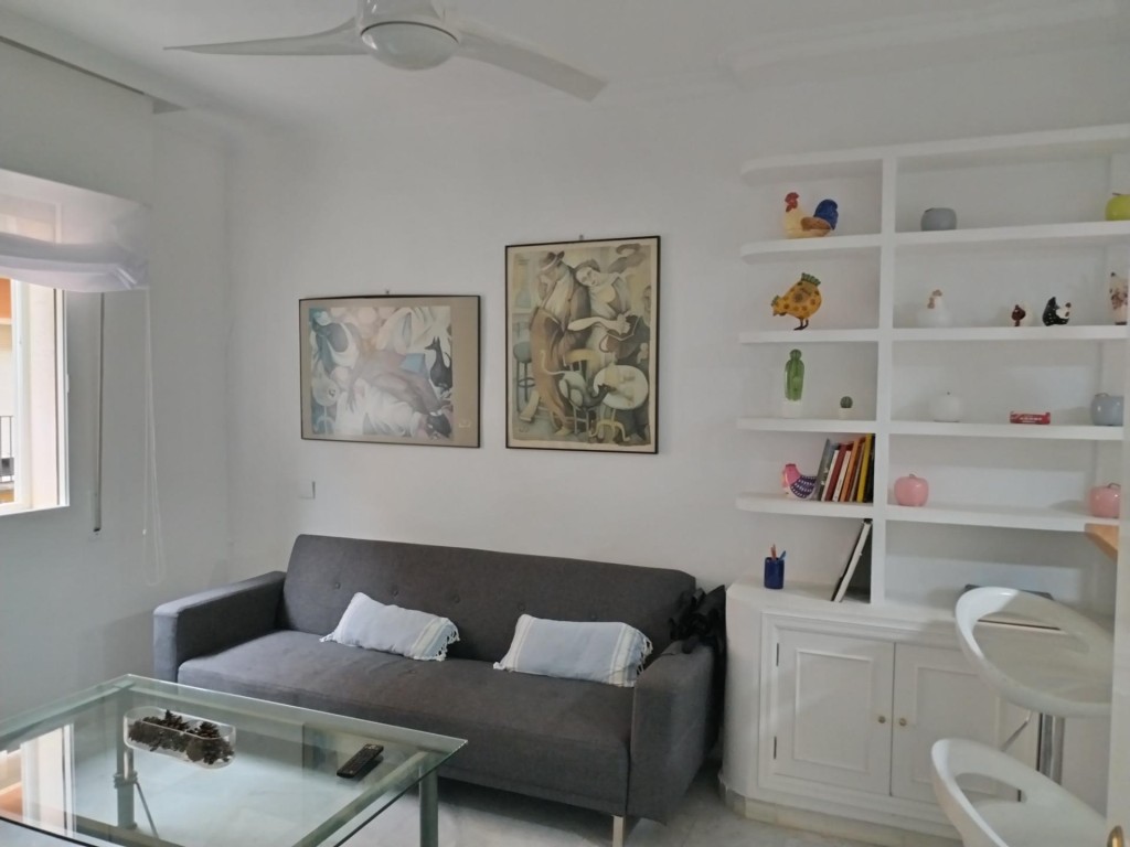 Bonito apartamento en Pasaje de Los Azahares!!! - foto 2