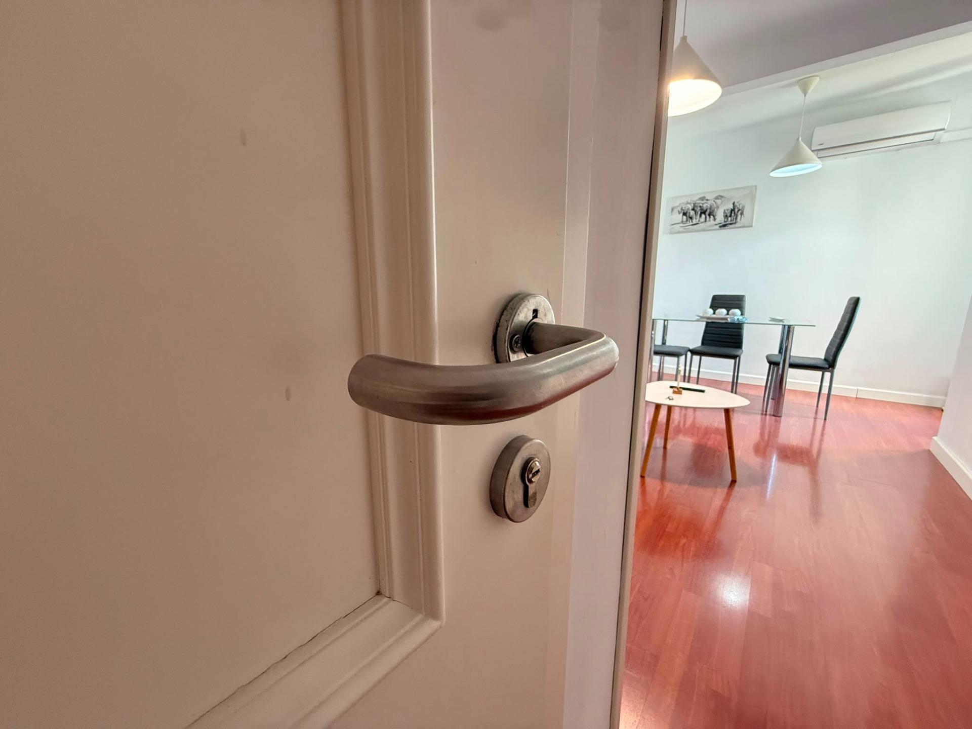 APARTAMENTO REFORMADO CON LICENCIA TURÍSTICA JUNTO AL AYUNTA - foto 5