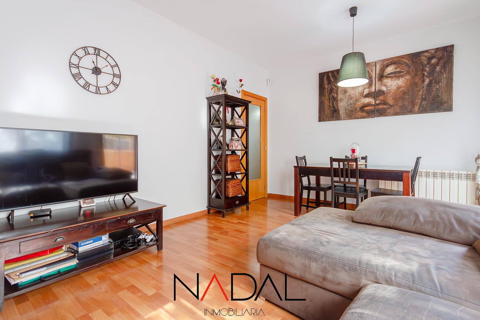 Piso con terraza de 40m2 y parking - foto 3