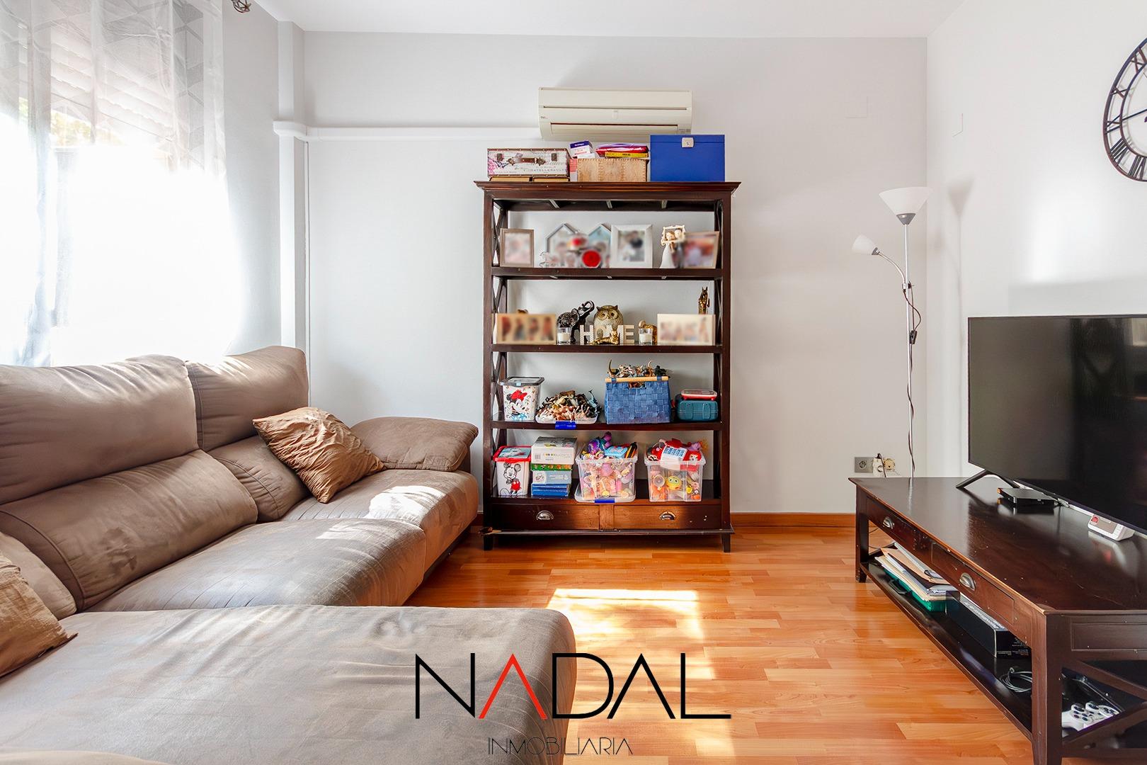 Piso con terraza de 40m2 y parking - foto 4