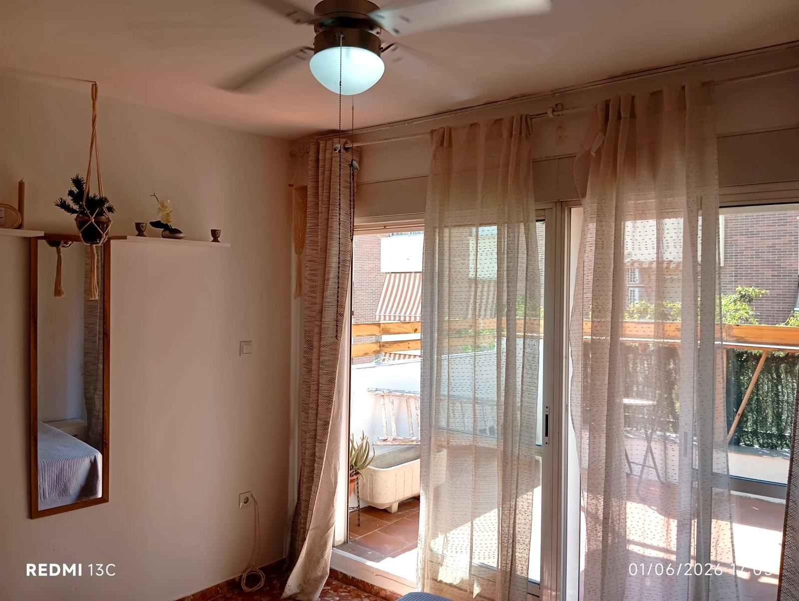 A. CASA DE DOS PLANTAS CON APARTAMENTO TURÍSTICO EN PLANTA B
