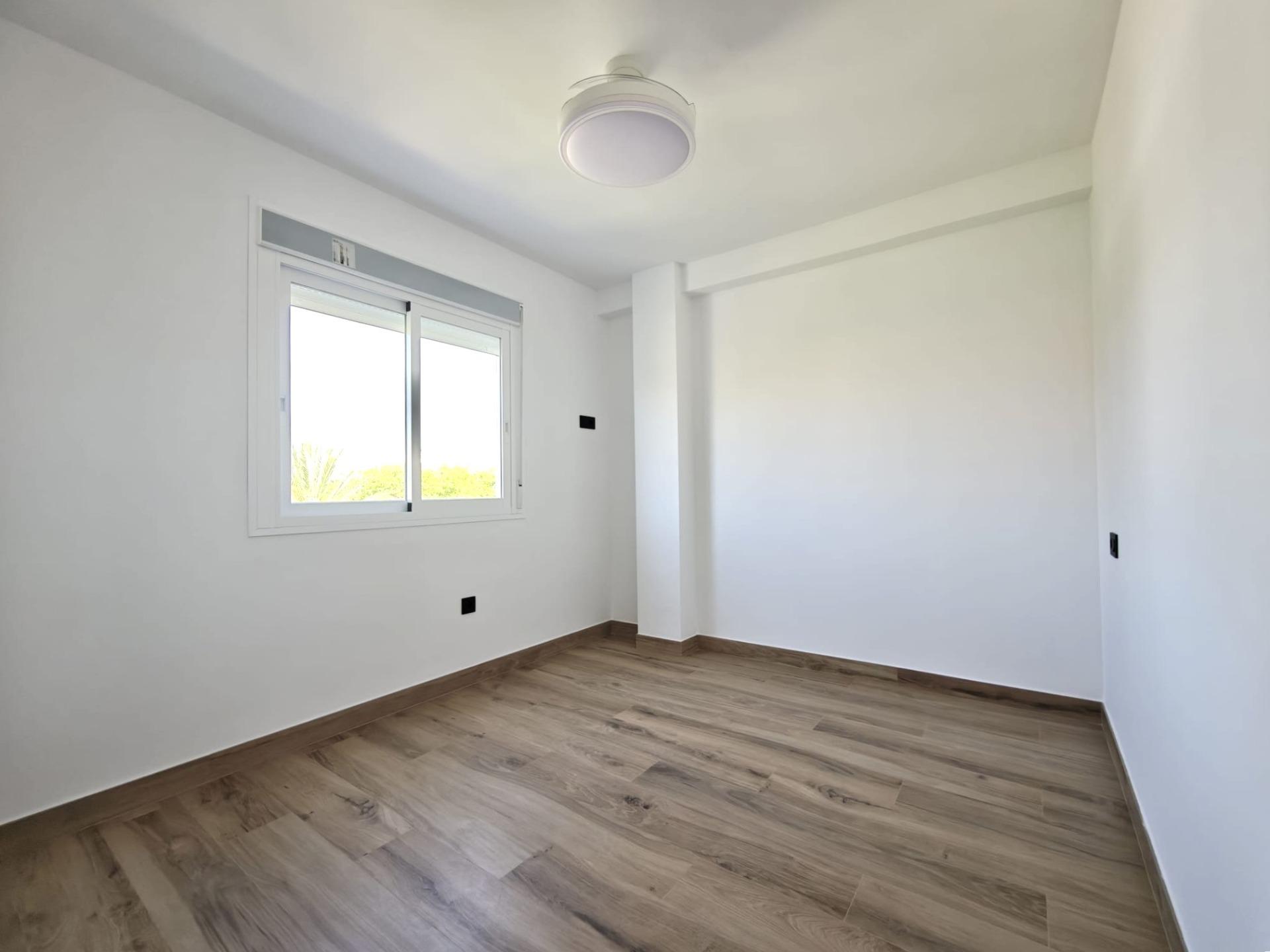 PISO REFORMADO EN ALQUILER EN MARTIRICOS - foto 5