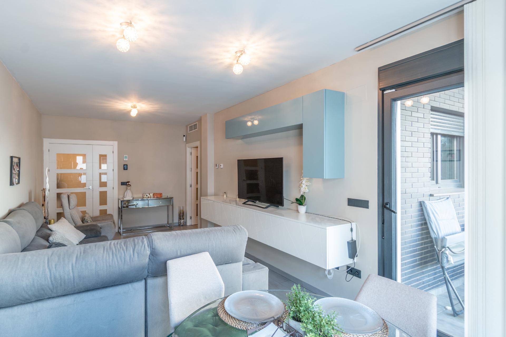 Exclusiva vivienda en Residencial Nevada — Urbanización de l