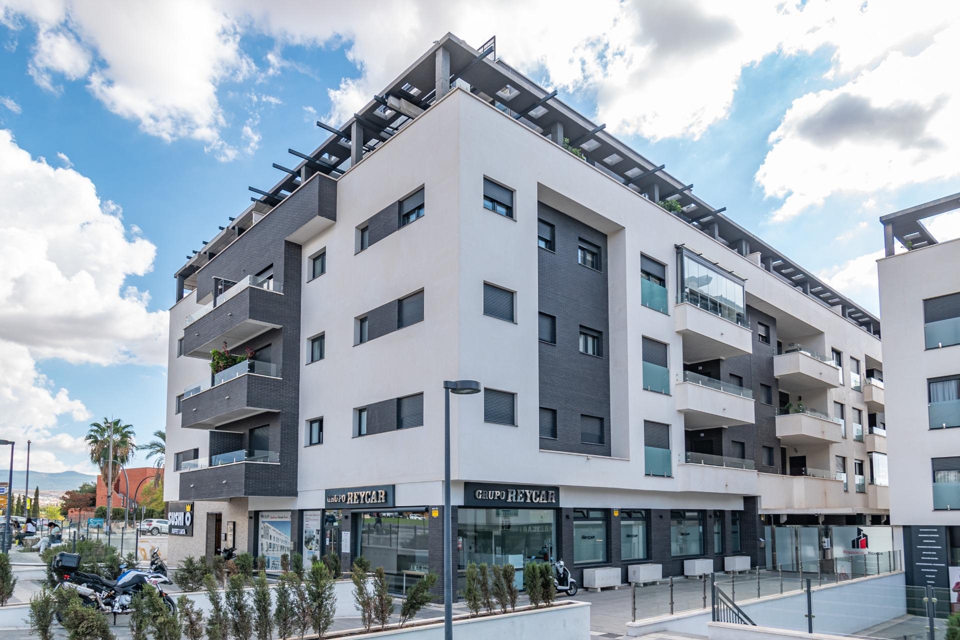 Exclusiva vivienda en Residencial Nevada — Urbanización de l - foto 4