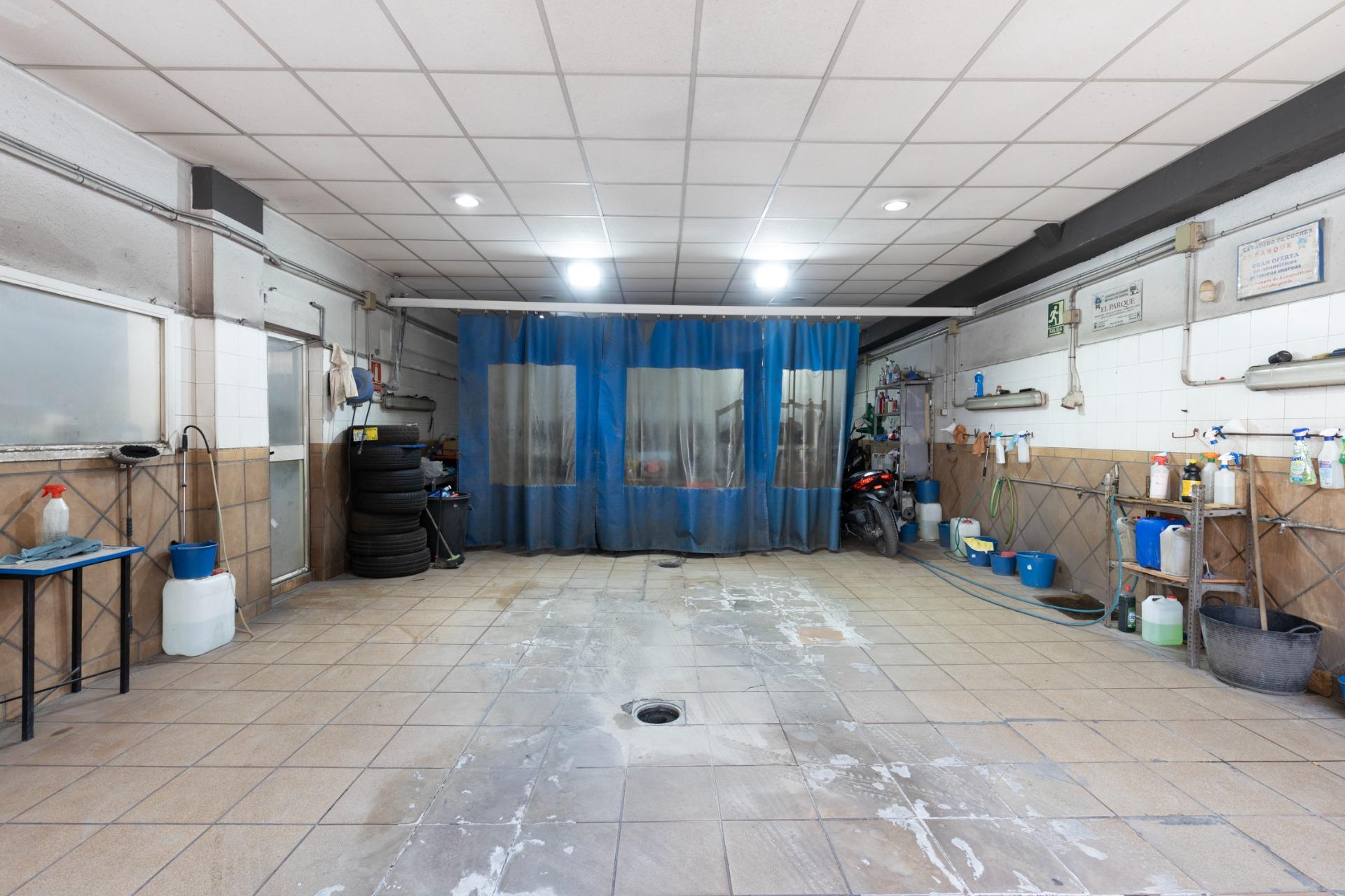 Local comercial 95m² en venta - Zona metropolitana - foto 3