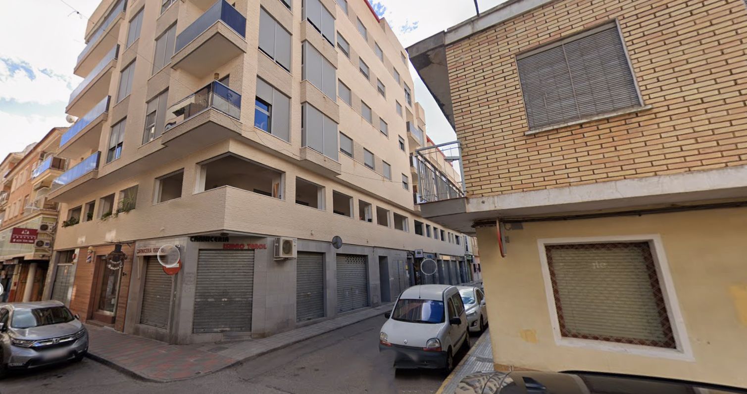 OPORTUNIDAD VENTA PISO EN JUMILLA ( ALQUILADO ) - foto 3