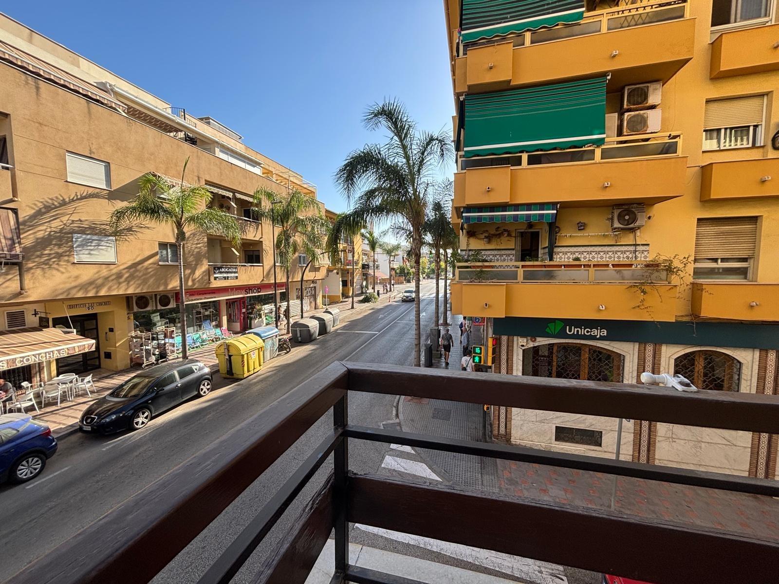 PISO DE 3 DORMITORIOS EN AVENIDA DE MALAGA-CON TERRAZA ESQUI - foto 3