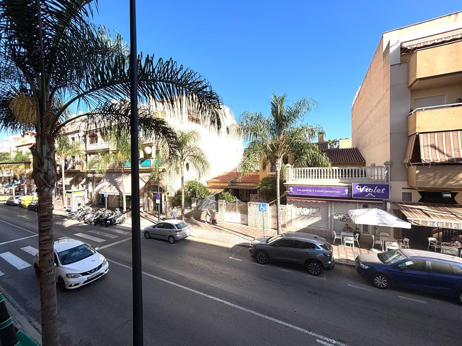 PISO DE 3 DORMITORIOS EN AVENIDA DE MALAGA-CON TERRAZA ESQUI - foto 4