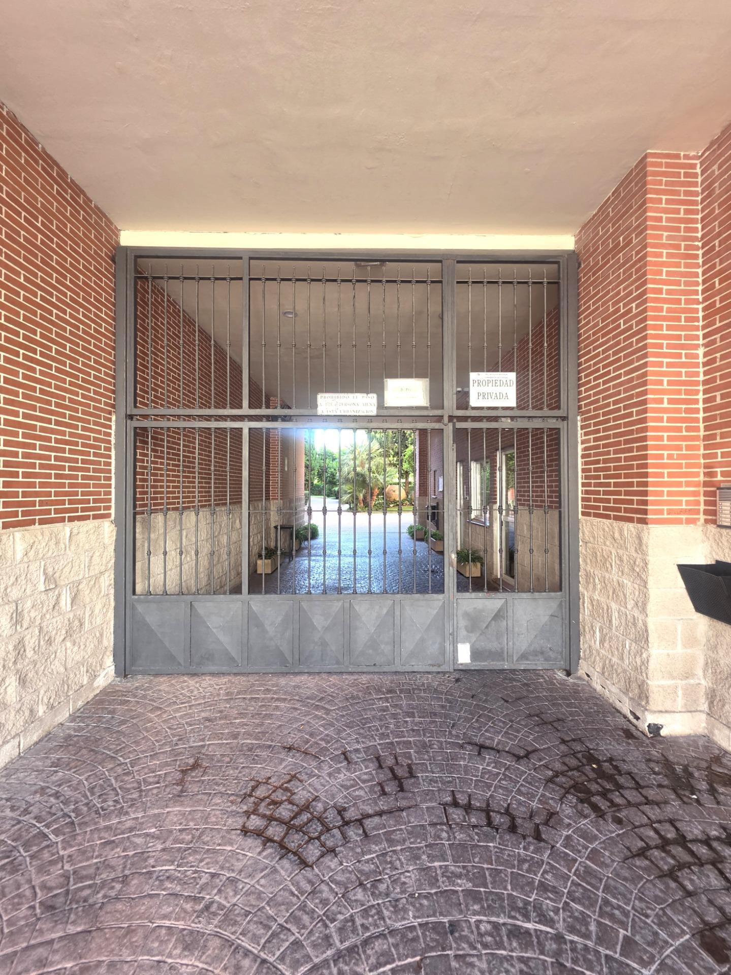 BAJO CON TERRAZA - foto 3