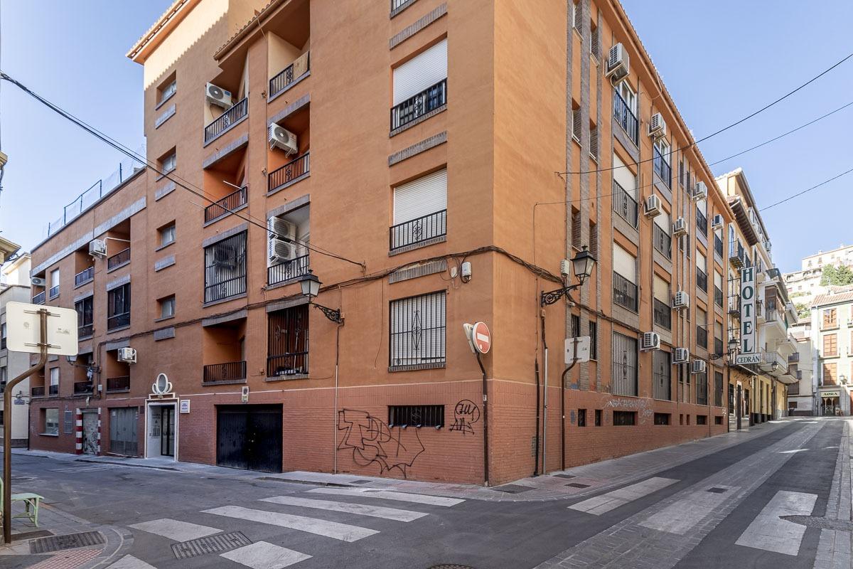 PISO JUNTO A GRAN VÍA