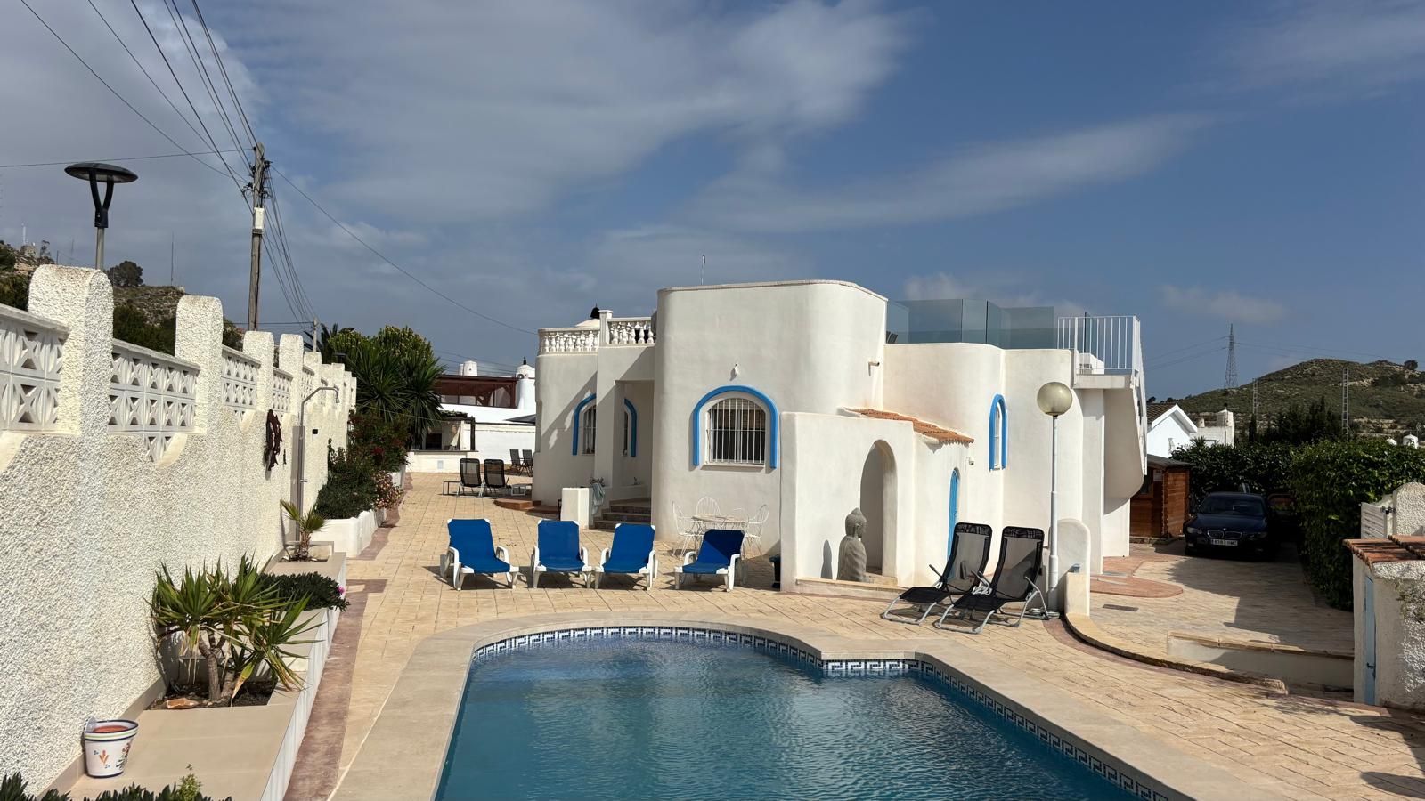 Villa 3 habitaciones 90m² en venta - Urbanizacion pisnella
