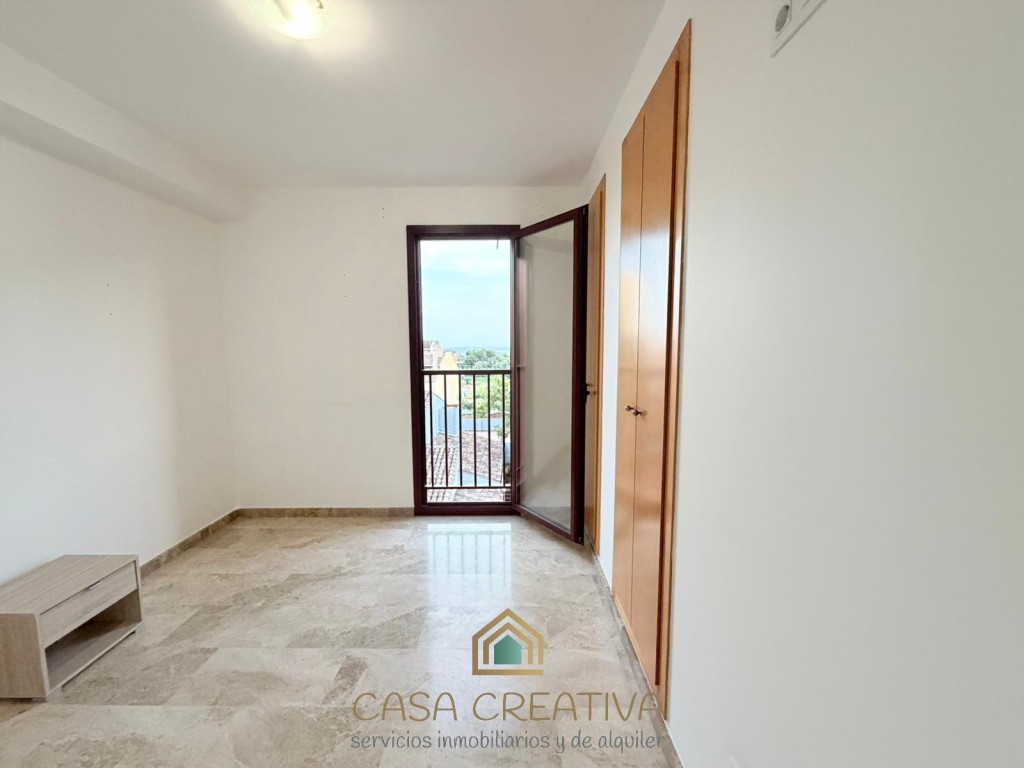 Se vende Piso de 3 dormitorios con garaje y trastero en Náqu - foto 4