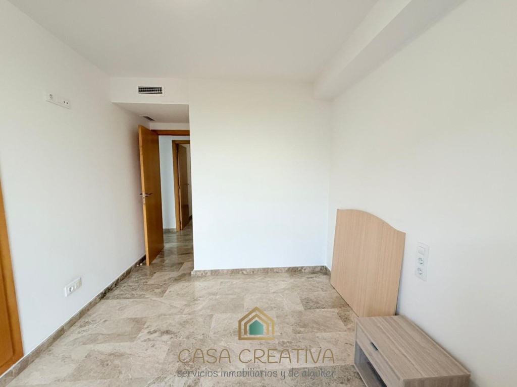 Se vende Piso de 3 dormitorios con garaje y trastero en Náqu - foto 5