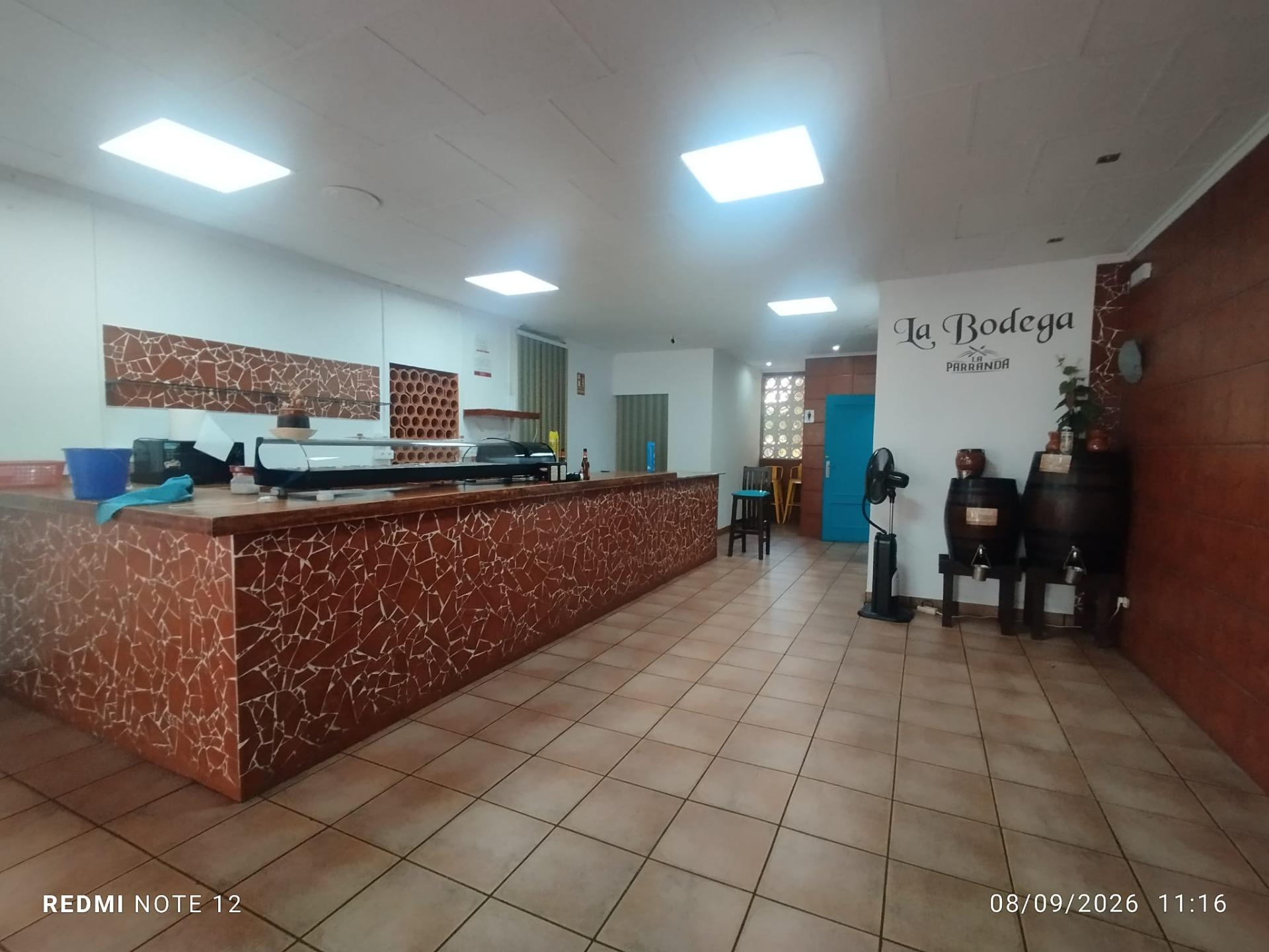 Restaurante a la venta en funcionamiento en Guardamar del Segura-Alicante