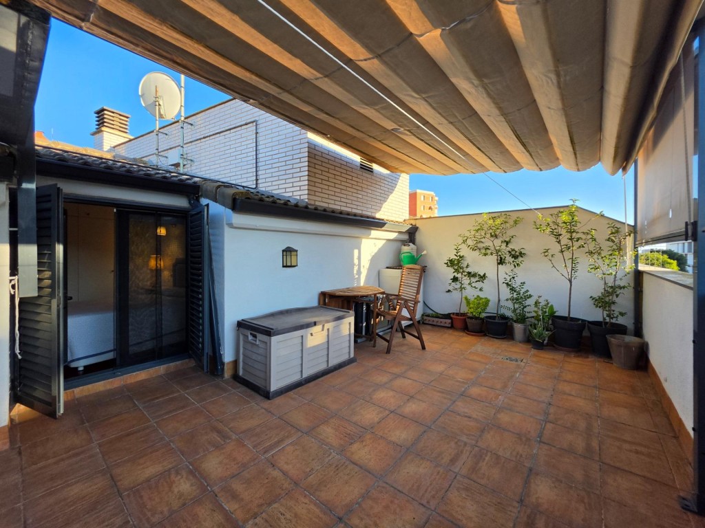 ÁTICO DÚPLEX DE 2 habitaciones Y PARKING EN CAPPONT - foto 2