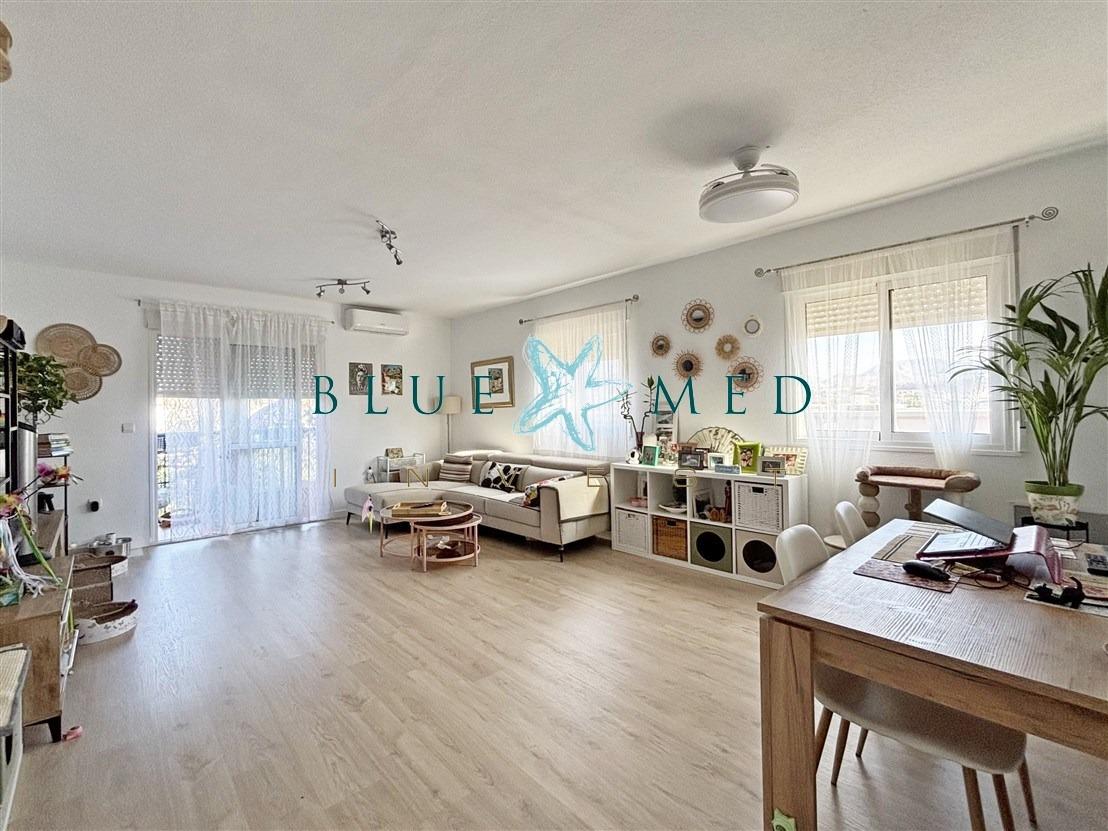 FANTÁSTICO APARTAMENTO EN ZONA RESIDENCIAL EN PUERTO DE MAZA - foto 4