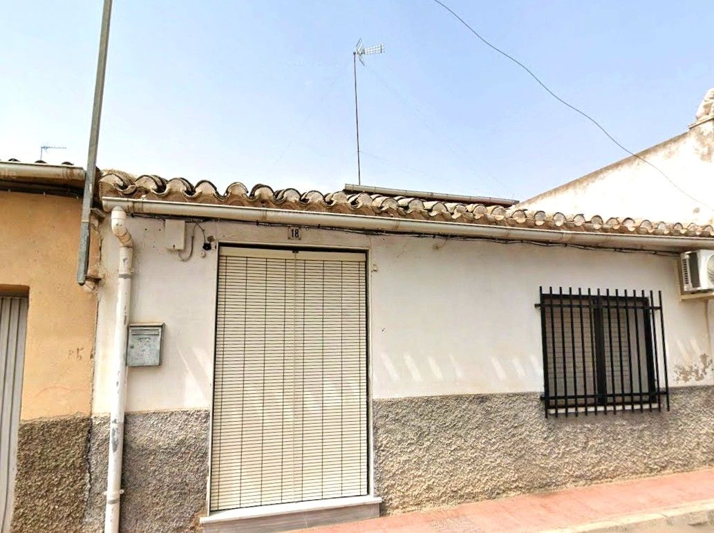 OPORTUNIDAD VENTA CASA EN TOTANA (ALQUILADO ) - foto 3