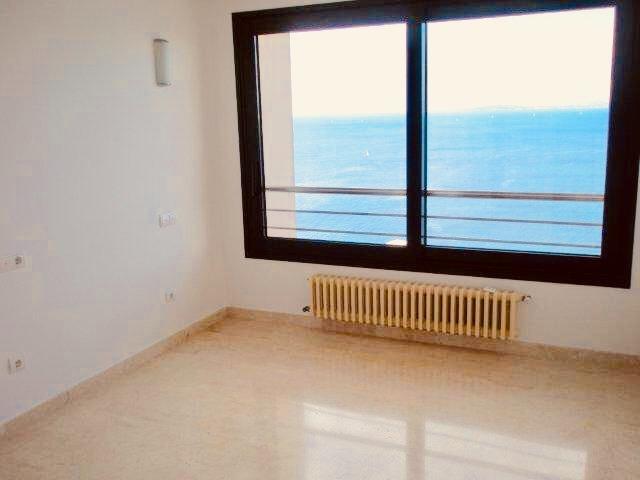 Espectacular Villa de Lujo en Badia Blava con Piscina Privad - foto 4