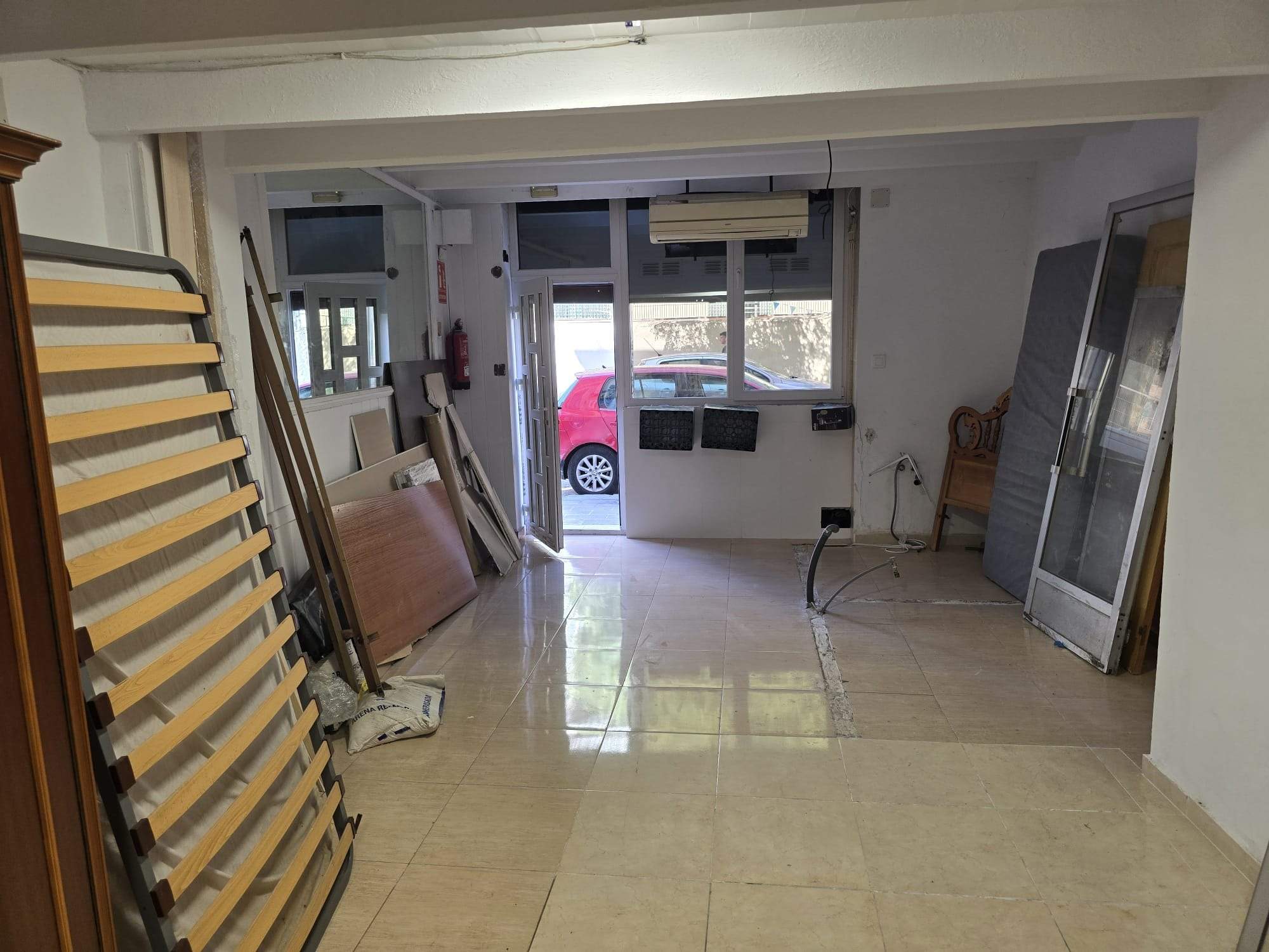 Local comercial 80m² en venta - Carolinas bajas - foto 3