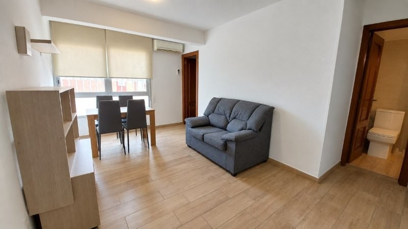 PISO EN ALQUILER CORTA TEMPORADA – ZONA CARLOS DE HAYA EXCLU