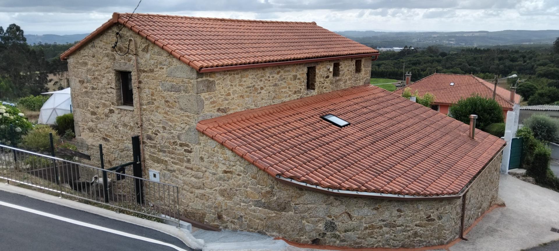 Casa de piedra totalmente reformada con parcela de 1.308 m2 
