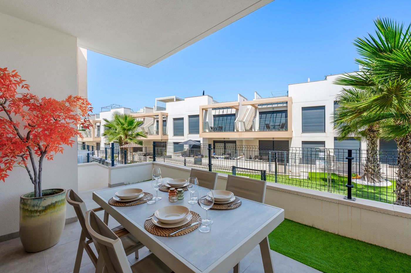 APARTAMENTO DE 2 DORMITORIOS Y 2 BAÑOS EN ORIHUELA COSTA (PA - foto 2