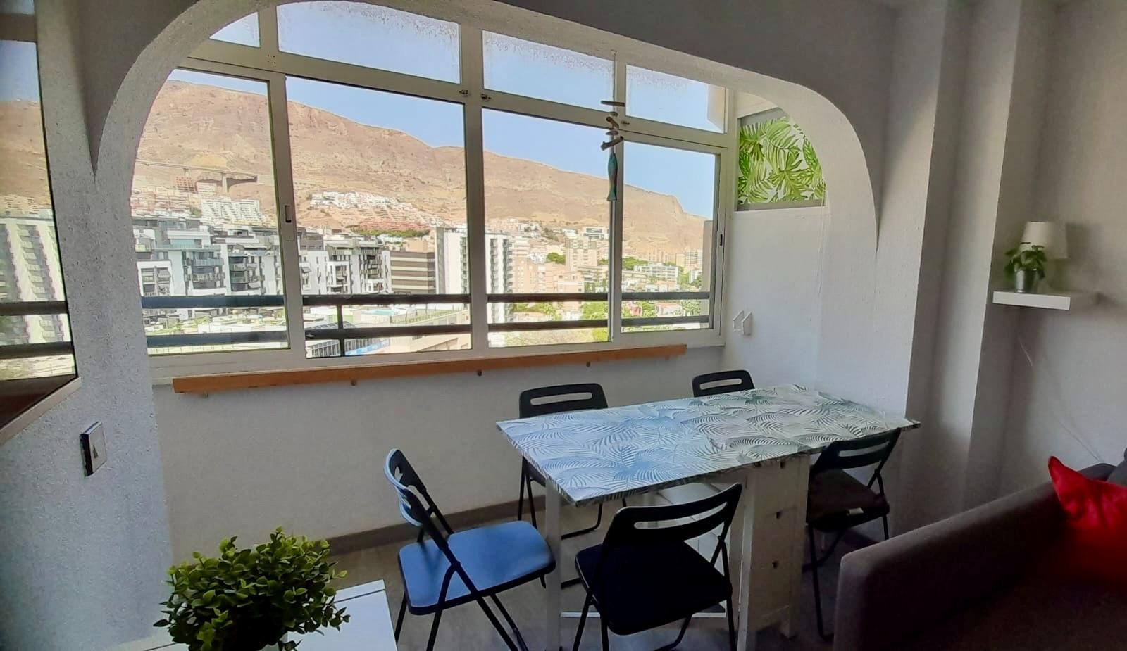 Apartamento muy luminoso con terraza y vistas al mar en Agua - foto 4