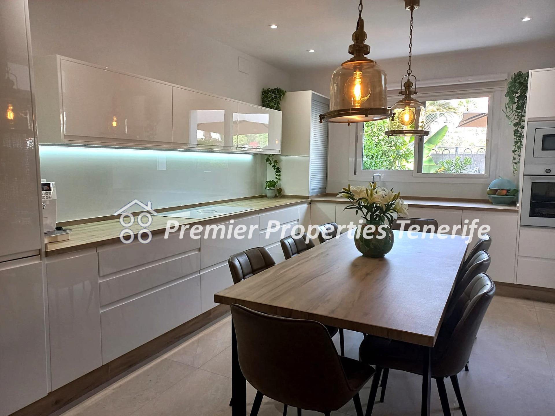 Apartamento de 3 dormitorios, Vista Hermosa, Los Cristianos, - foto 2