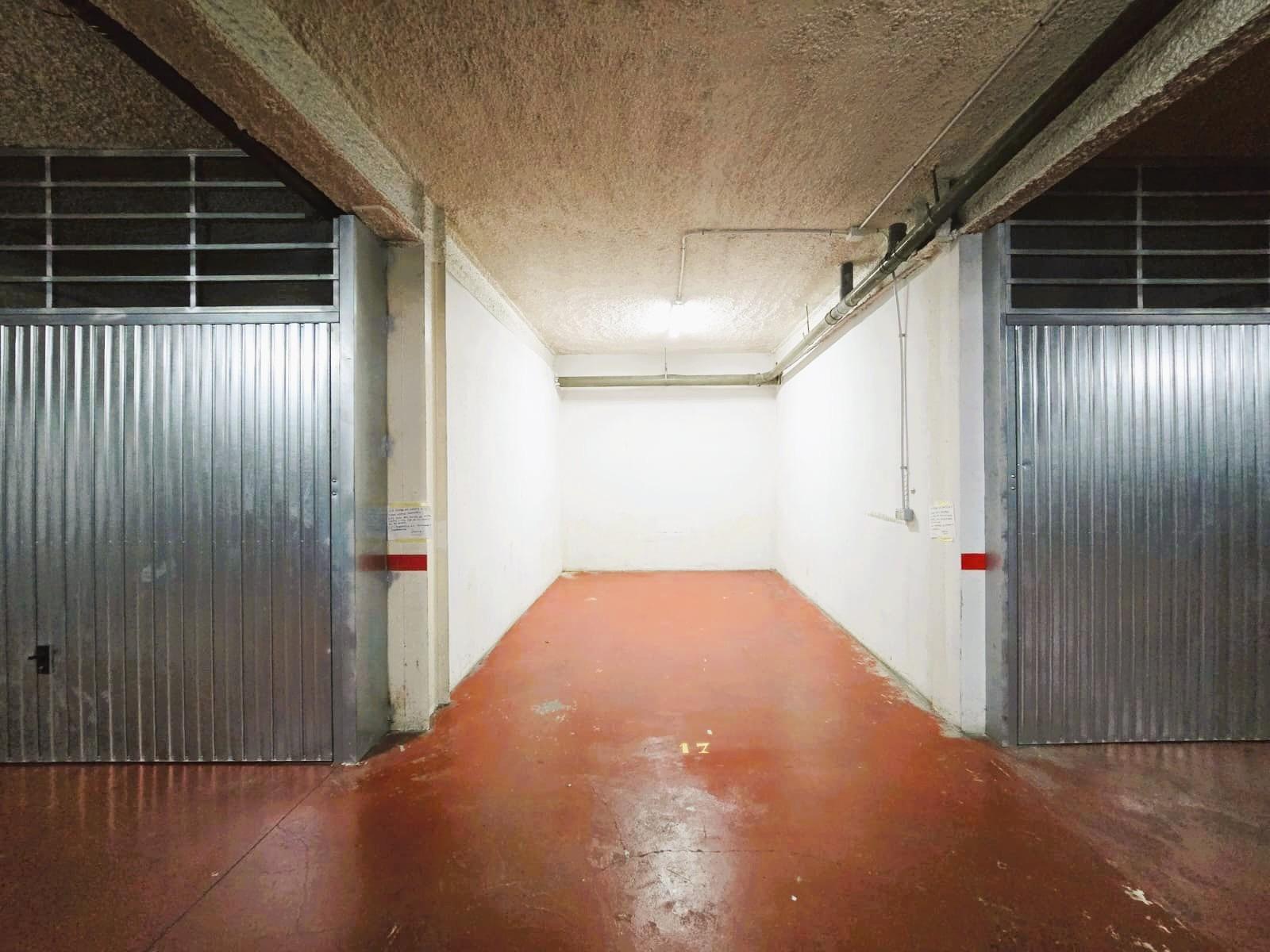 PLAZA DE GARAJE AMPLIA EN PLENA VÍA EMILIO ORTUÑO BENIDORM - foto 5