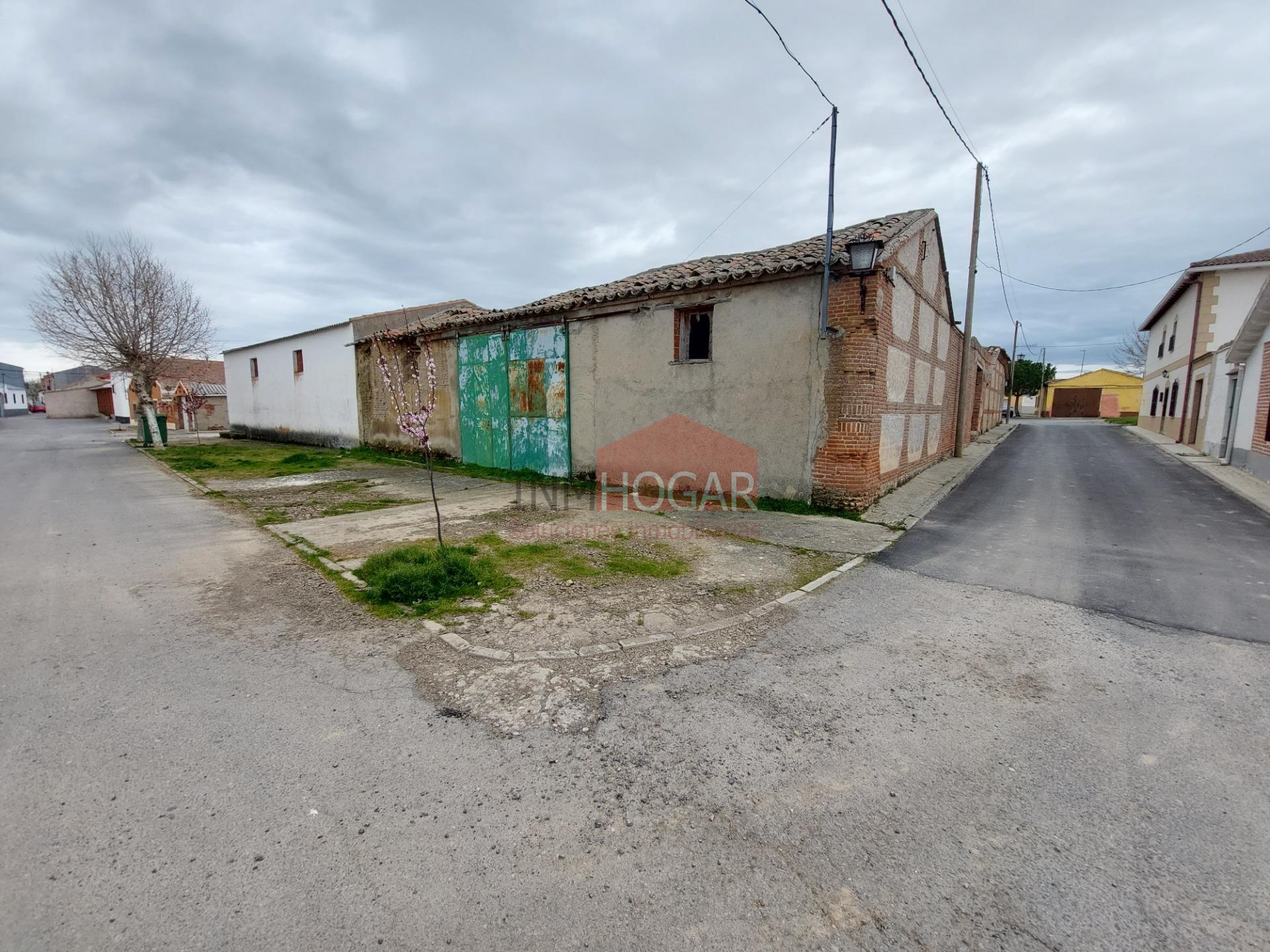 GRAN OPORTUNIDAD: Casa de Pueblo con 470 m2 de Potencial en  - foto 3