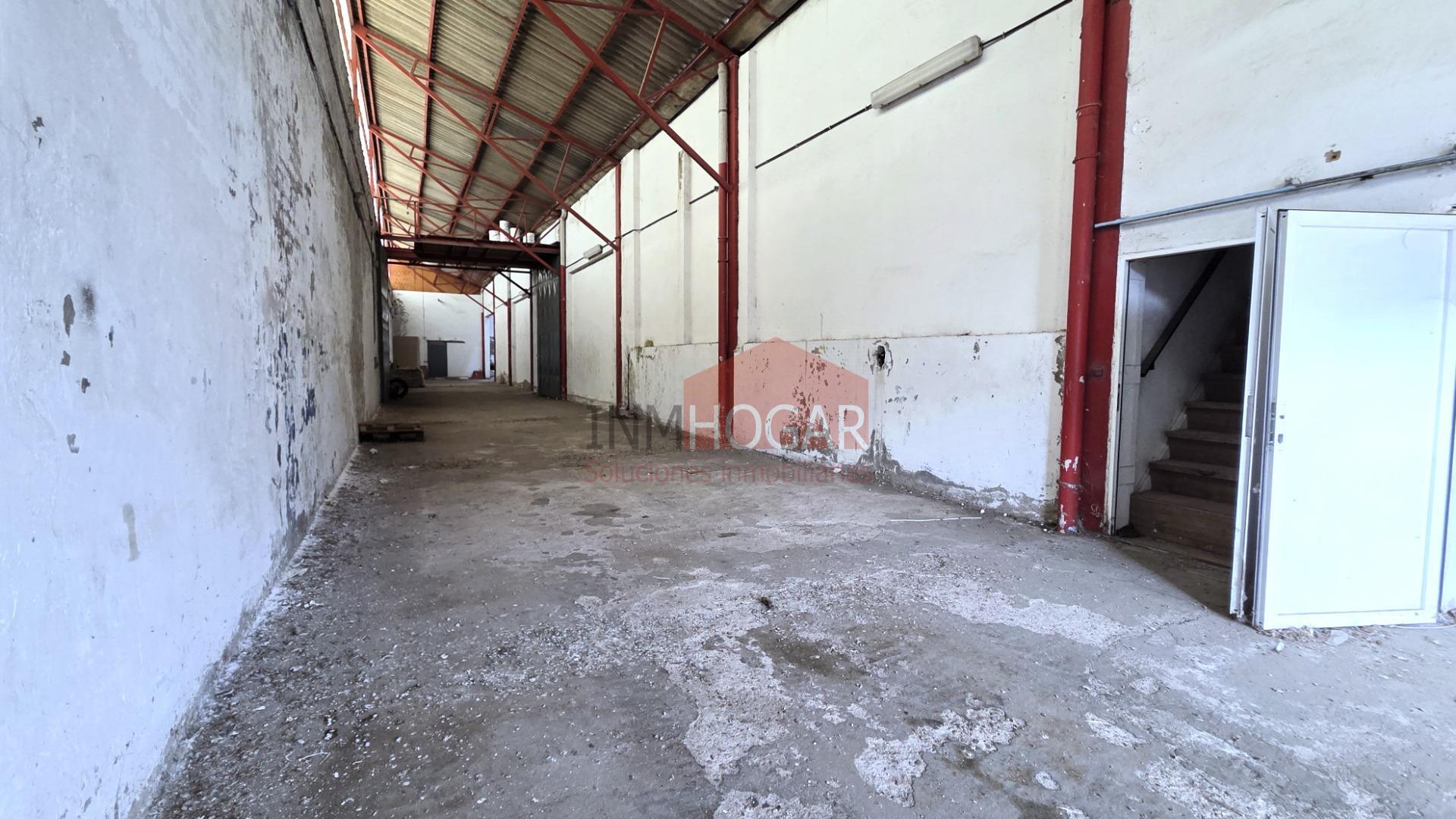 NAVE INDUSTRIAL EN LAS HERVENCIAS - foto 4